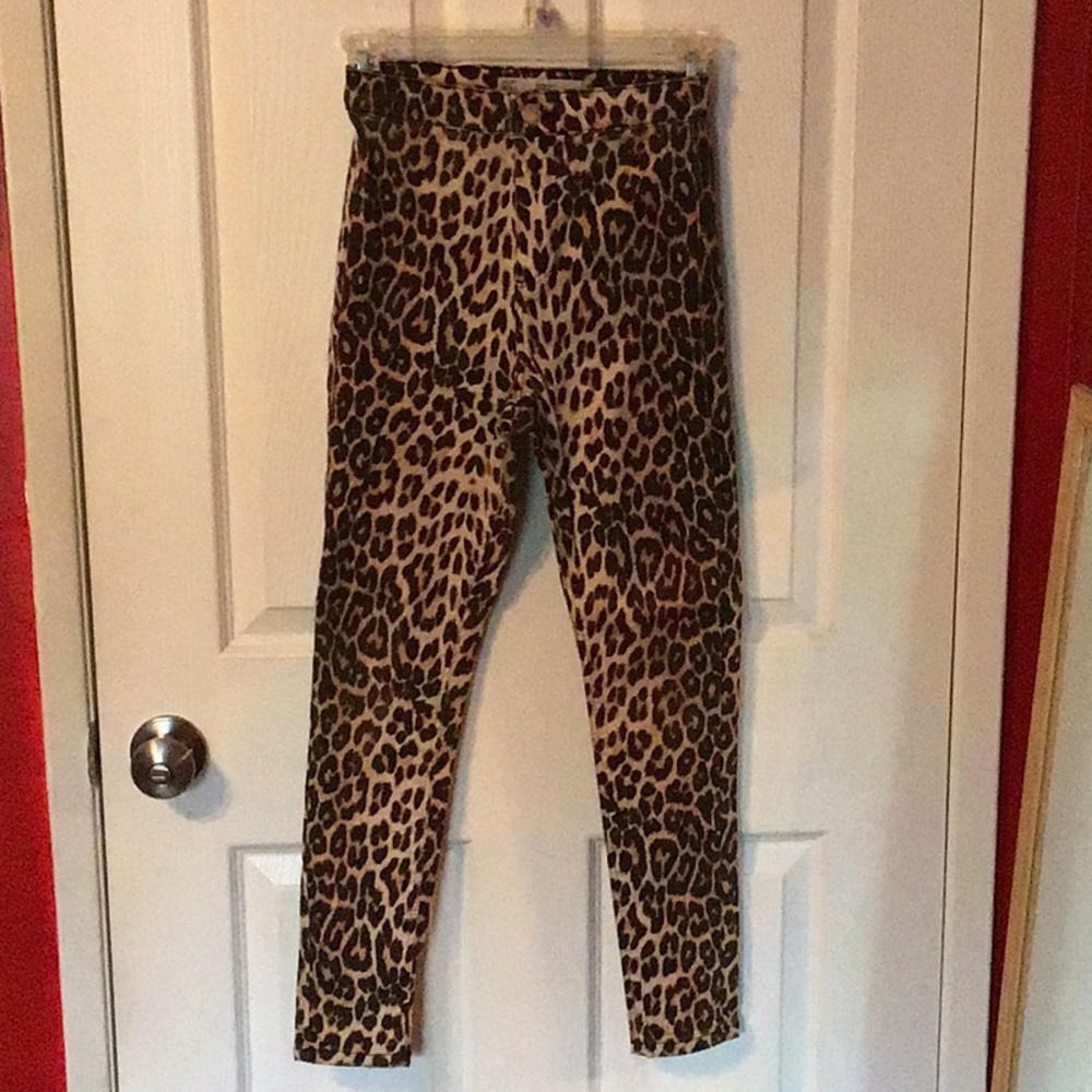 High waisted leopard jeans